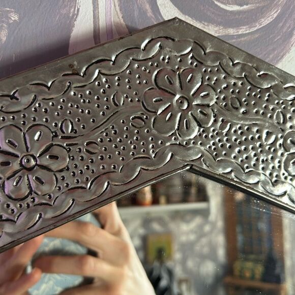 Vintage Mexican Tin Mirror Handcrafted - Hammered Hexagon - Picture 7 of 12